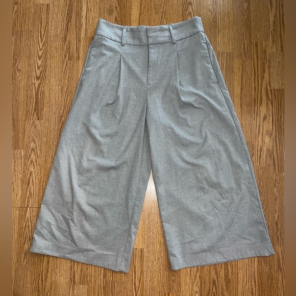 Banana Republic Pants - Picture 1 of 6